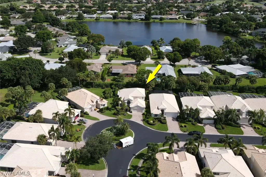 1725 Marsh Run Naples FL 34109