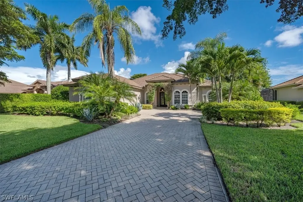 7879 Players Street Naples FL 34113