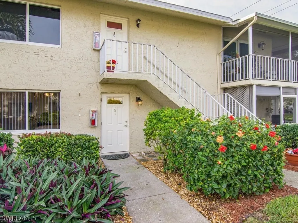 232 Palm Drive Naples FL 34112