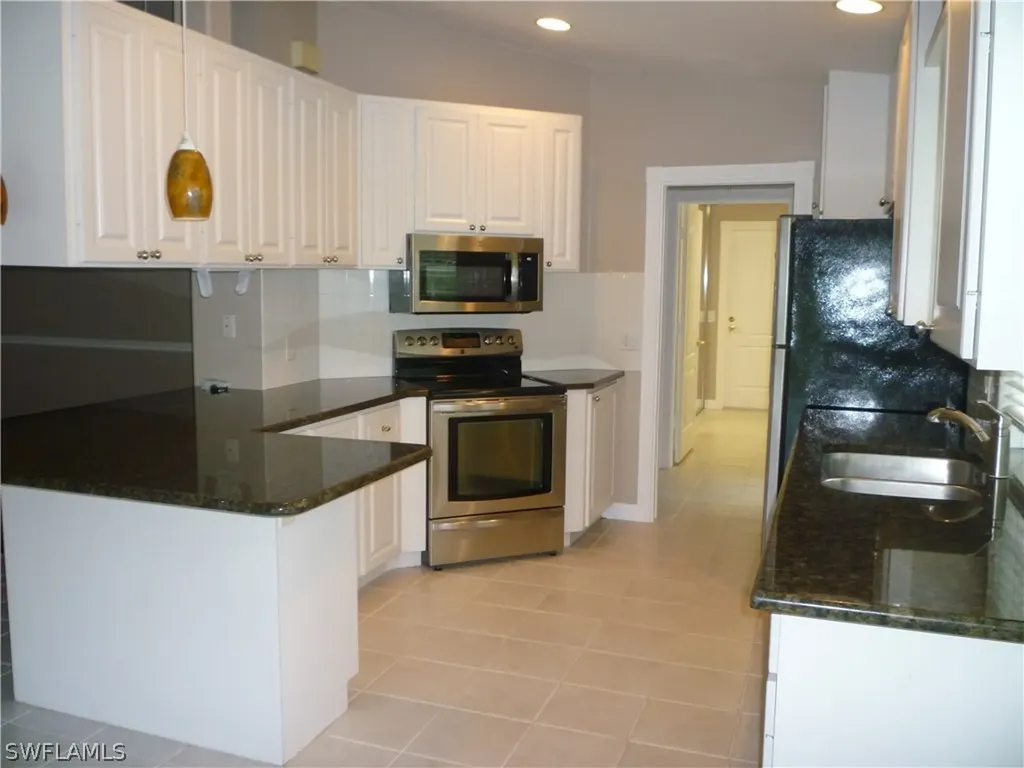 5601 Eleuthera Way Naples FL 34119