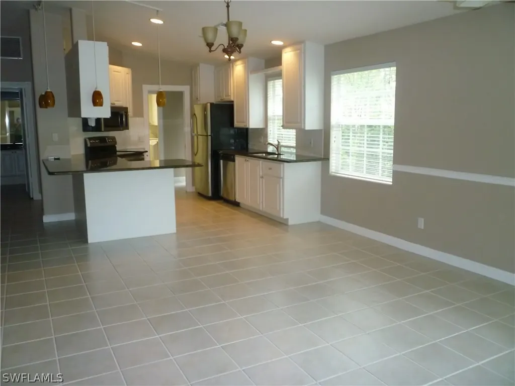 5601 Eleuthera Way Naples FL 34119