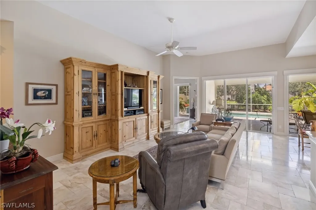 2922 Gilford Way Naples FL 34119