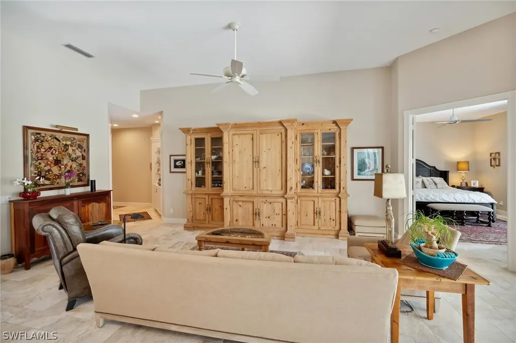 2922 Gilford Way Naples FL 34119