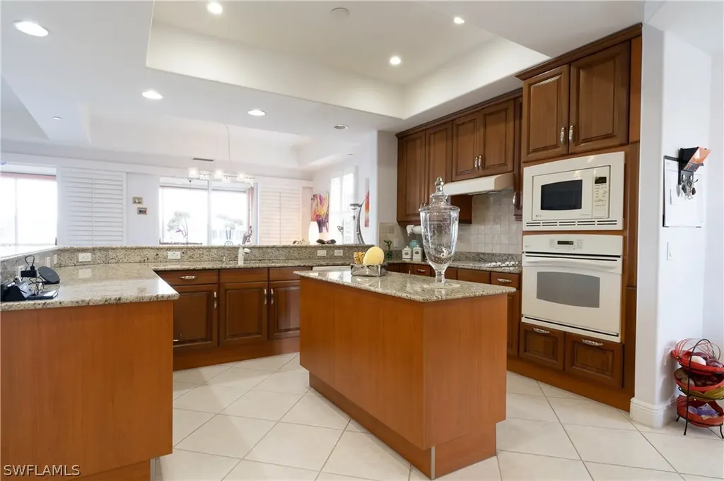 510 Avellino Isle Circle Naples FL 34119
