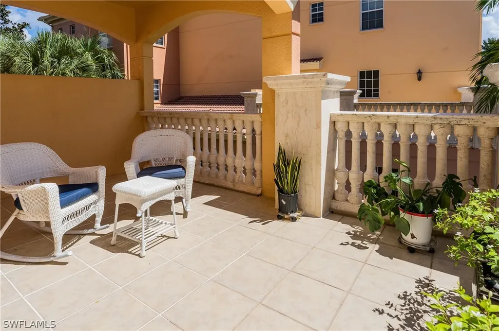 510 Avellino Isle Circle Naples FL 34119