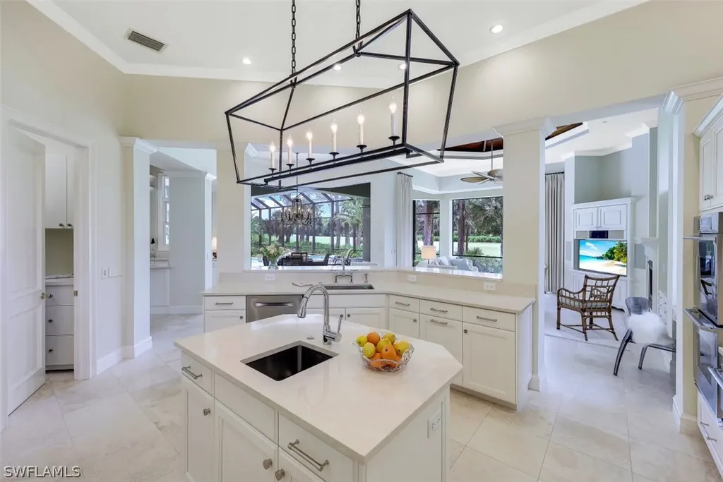 12627 Colliers Reserve Drive Naples FL 34110