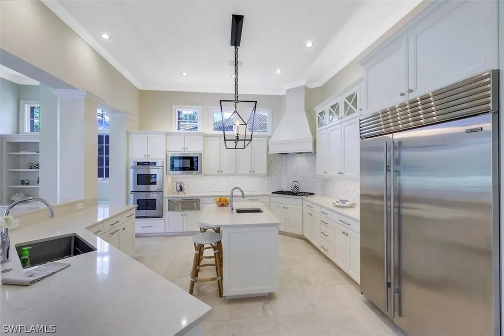 12627 Colliers Reserve Drive Naples FL 34110