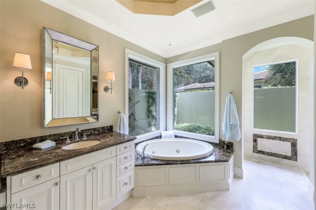 12627 Colliers Reserve Drive Naples FL 34110