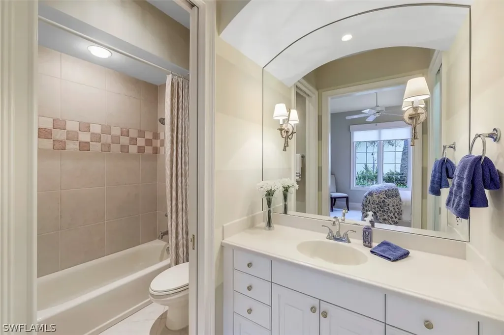 12627 Colliers Reserve Drive Naples FL 34110