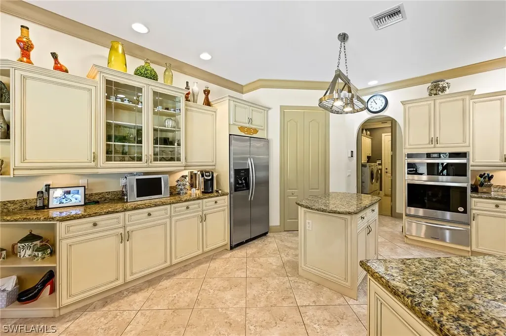 491 3rd Street SW Naples FL 34117