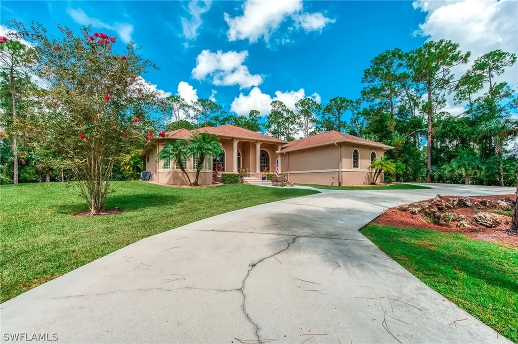 491 3rd Street SW Naples FL 34117
