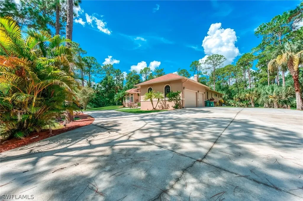 491 3rd Street SW Naples FL 34117