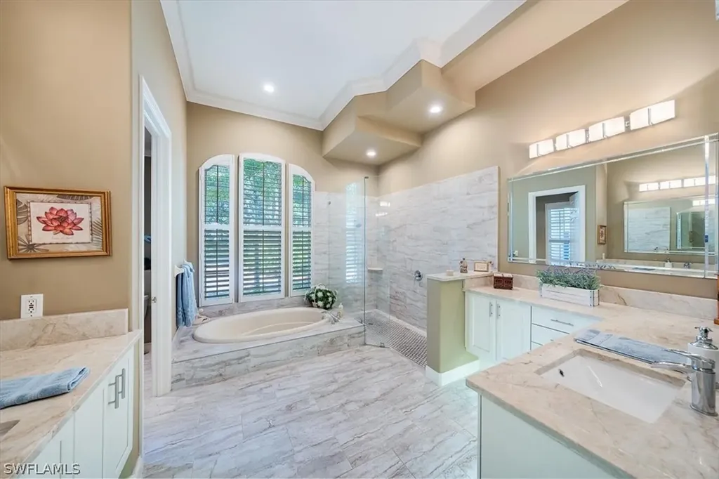 12423 Colliers Reserve Drive Naples FL 34110