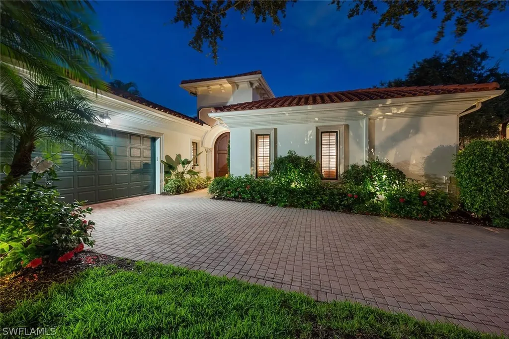 2523 Avila Lane Naples FL 34105