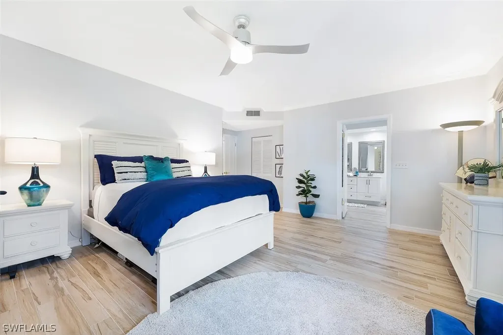 5818 Glencove Drive Naples FL 34108