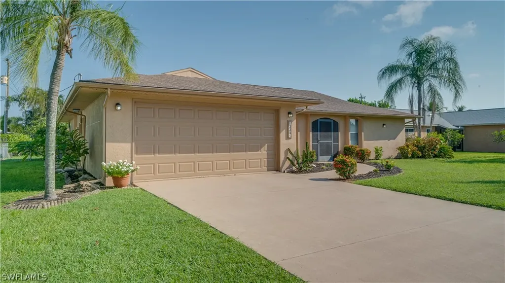 225 SW 38th Street Cape Coral FL 33914