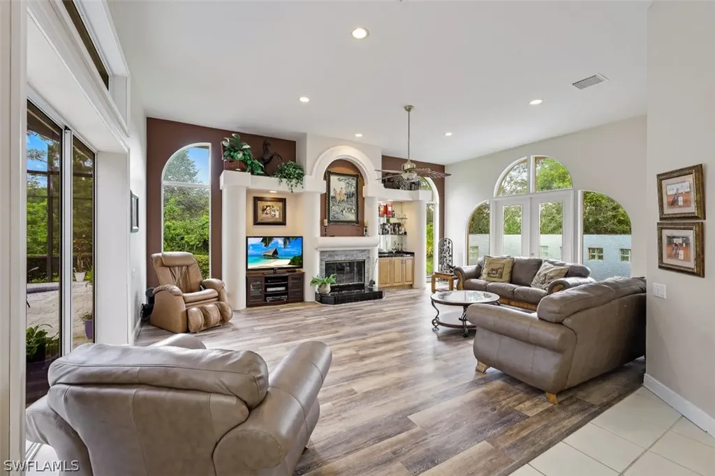 6881 Bottlebrush Lane Naples FL 34109