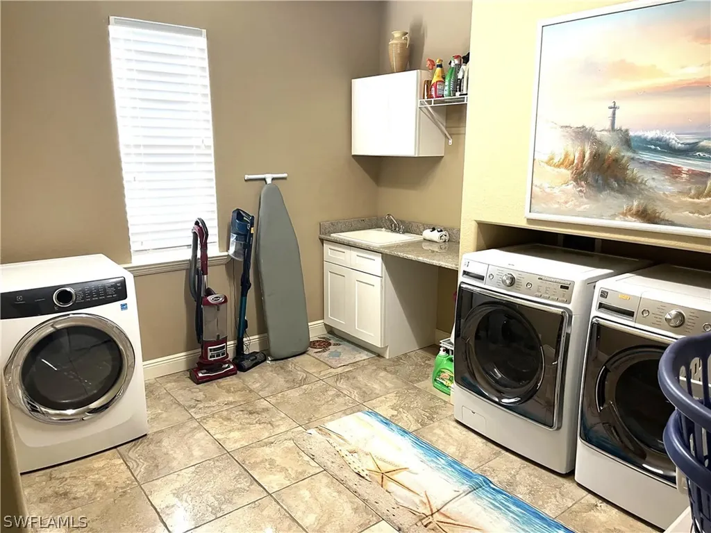 2006 Four Mile Cove Parkway Cape Coral FL 33990