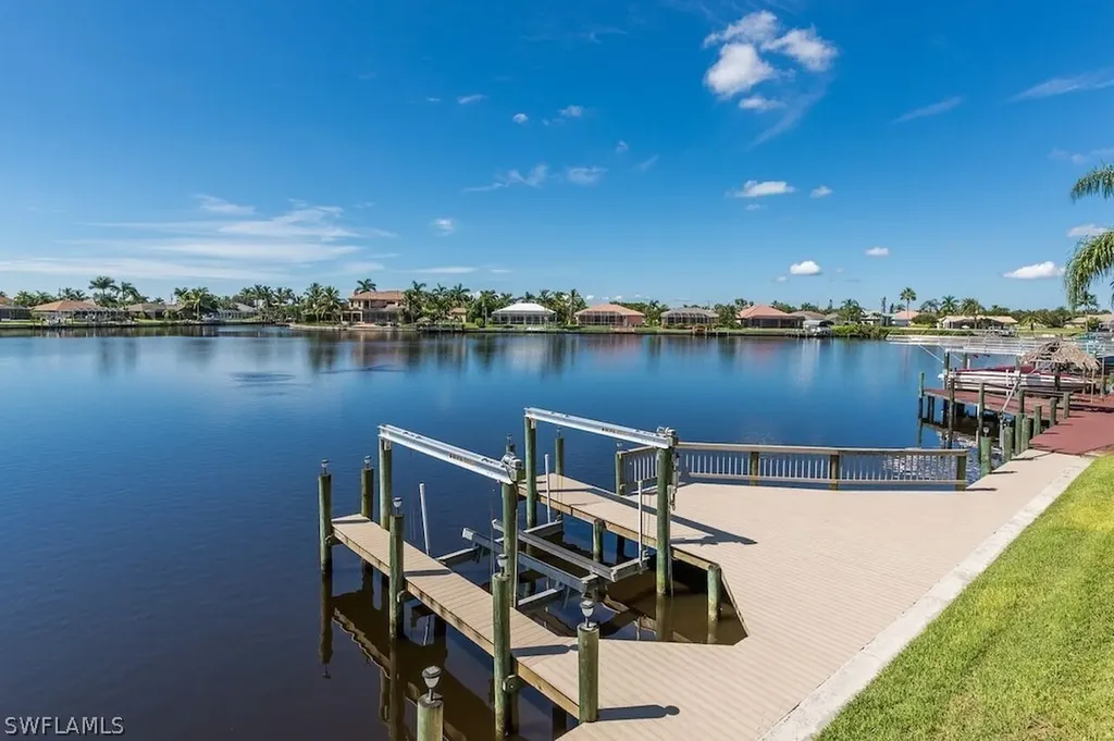 2006 Four Mile Cove Parkway Cape Coral FL 33990