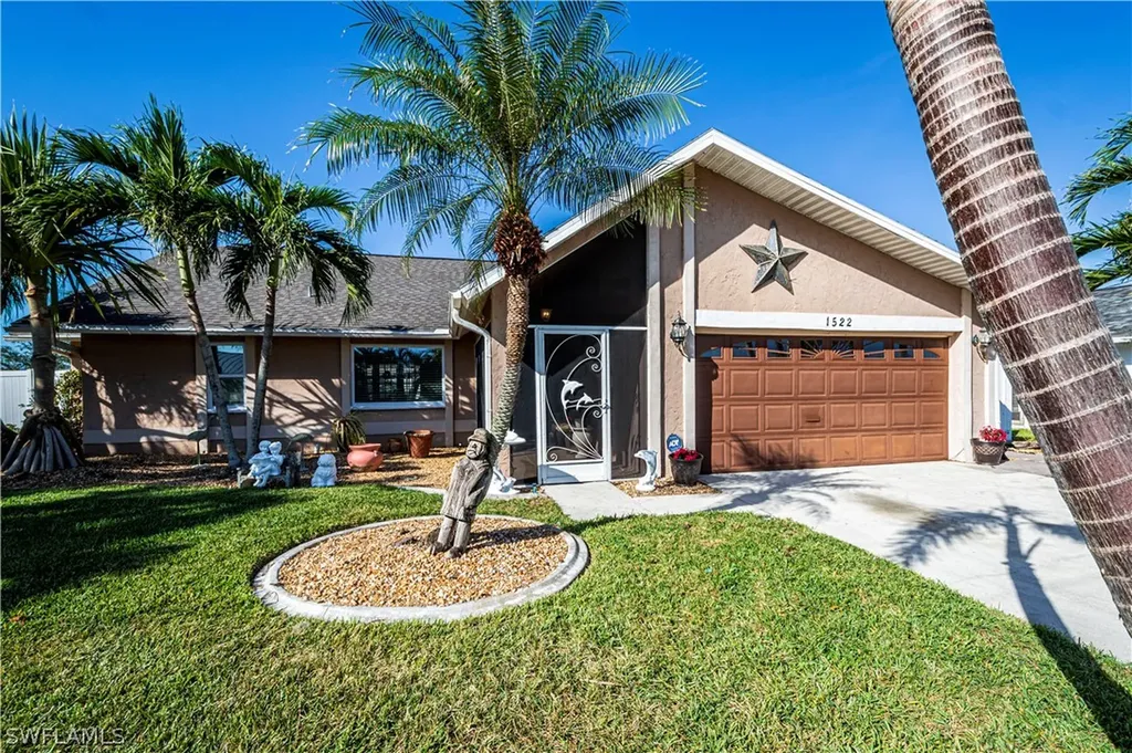 1522 SE 11th Avenue Cape Coral FL 33990