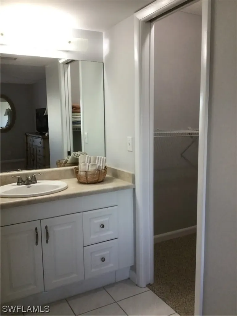 1085 Forest Lakes Drive Naples FL 34105