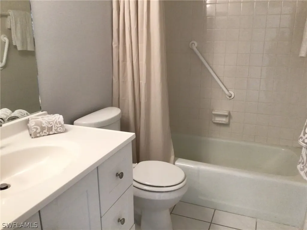 1085 Forest Lakes Drive Naples FL 34105