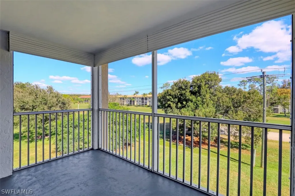 1085 Forest Lakes Drive Naples FL 34105