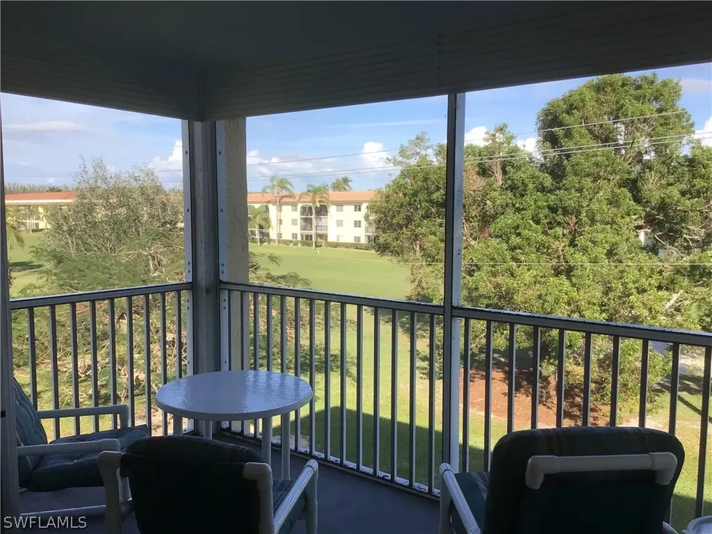 1085 Forest Lakes Drive Naples FL 34105