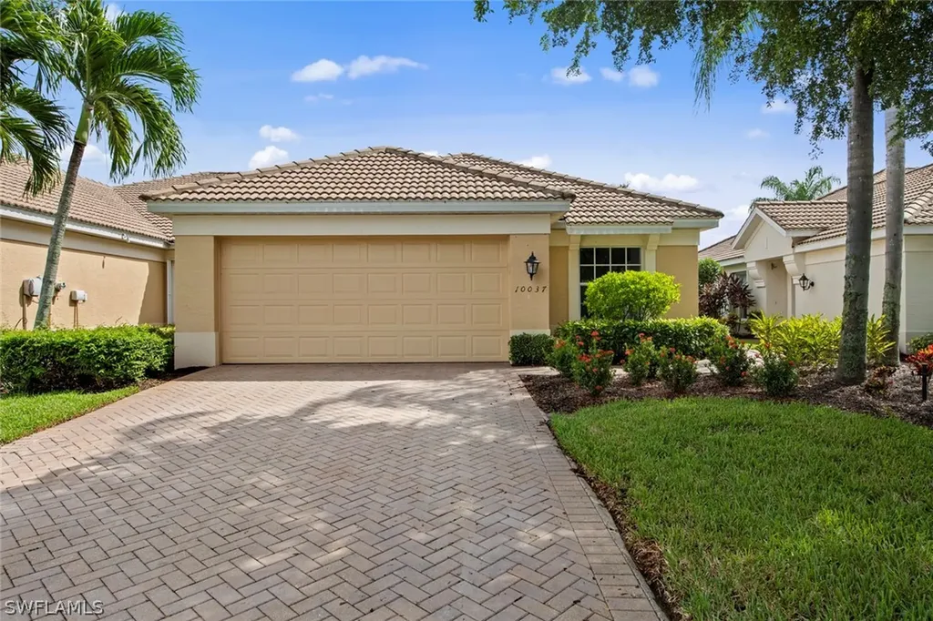 10037 Colonial Country Club Boulevard Fort Myers FL 33913