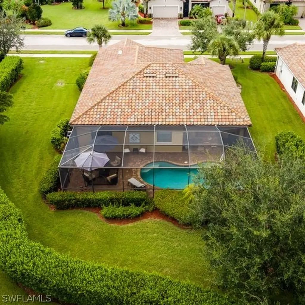 3912 Sapphire Way Naples FL 34114