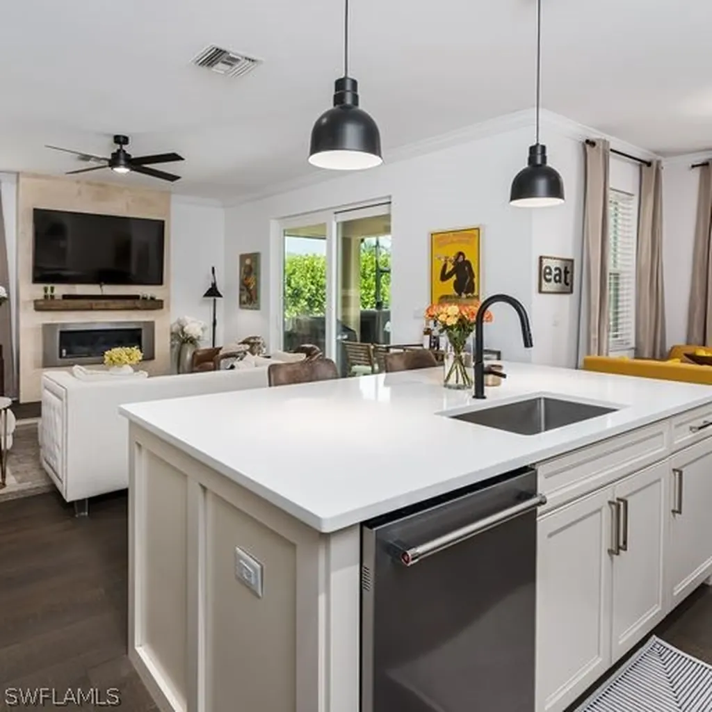 3912 Sapphire Way Naples FL 34114