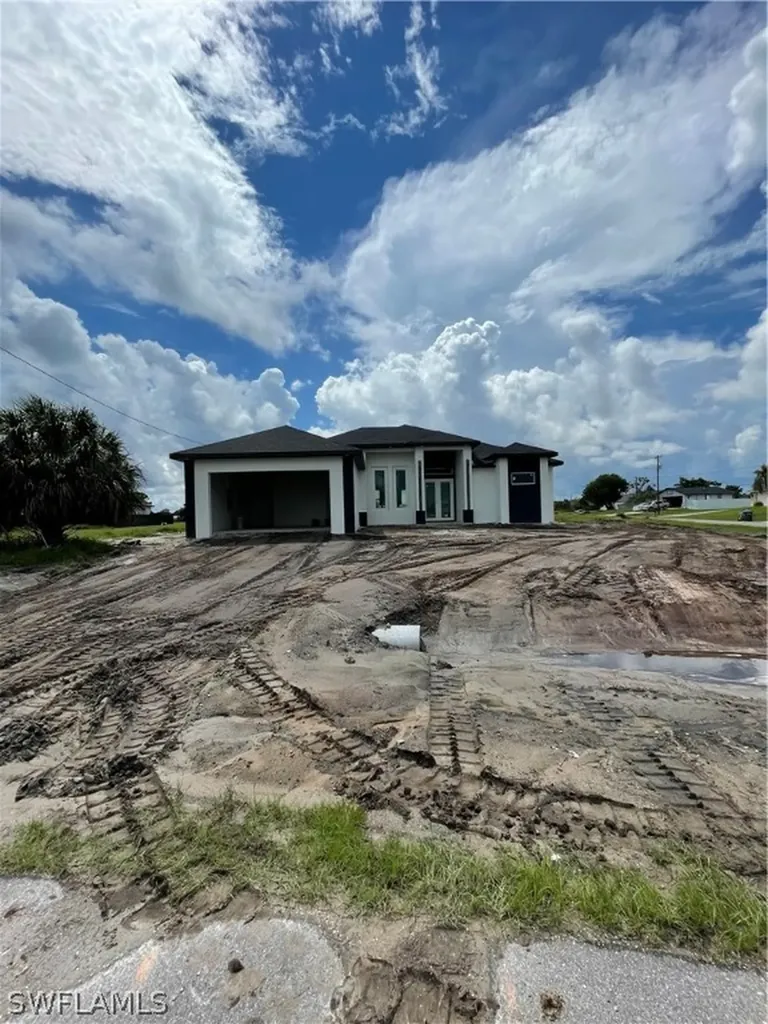 1156 SW 3rd Street Cape Coral FL 33991