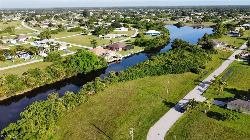 1906 NE 23rd Place Cape Coral FL 33909