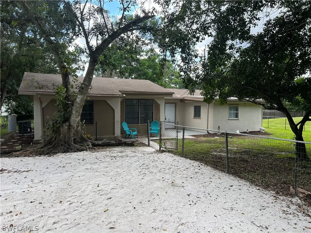 19825 Bristol Road Fort Myers FL 33908