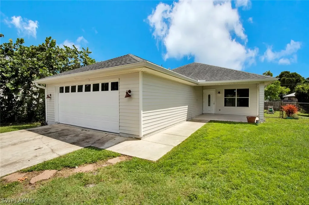 17549 Lee Road Fort Myers FL 33967