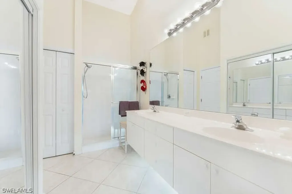 6830 Beach Resort Drive Naples FL 34114