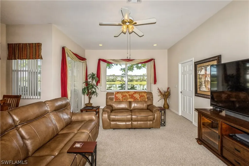 1075 Port Orange Way Naples FL 34120
