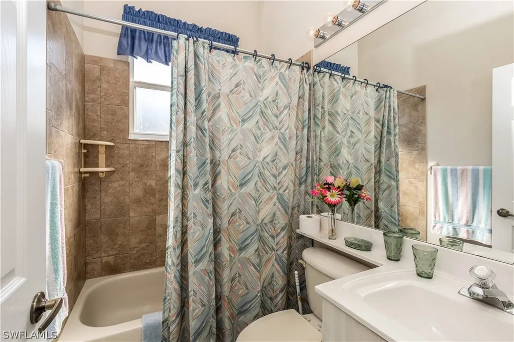1075 Port Orange Way Naples FL 34120