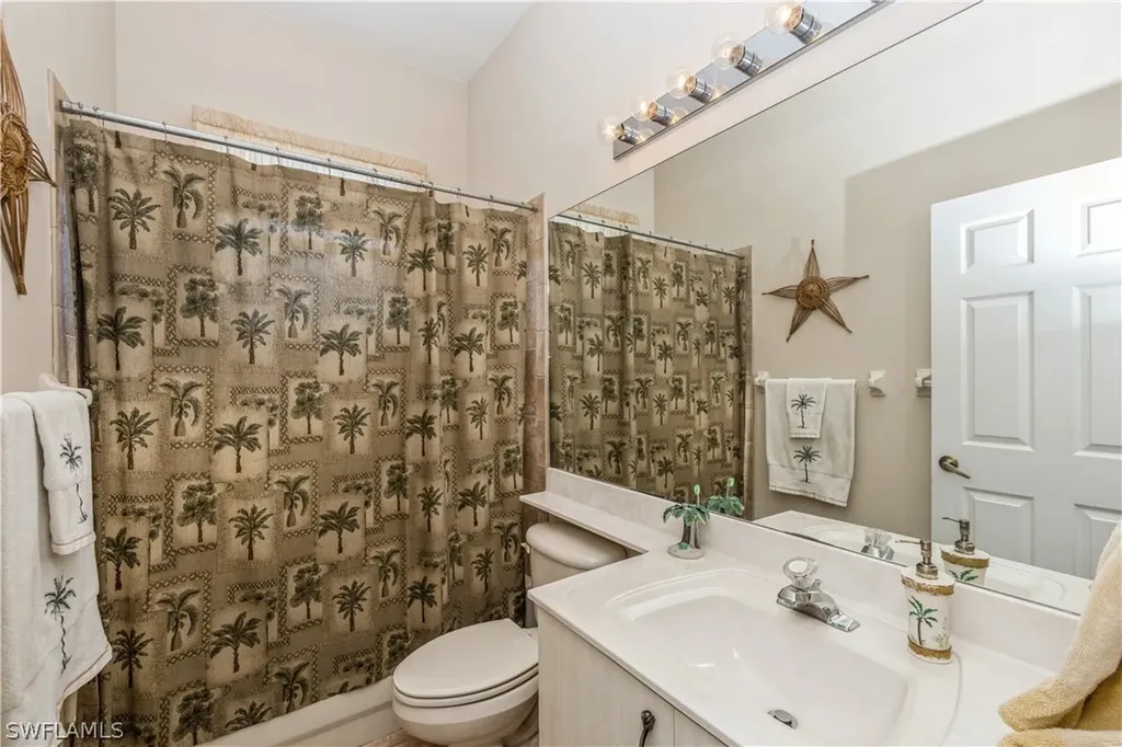 1075 Port Orange Way Naples FL 34120
