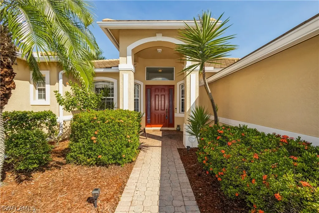 1075 Port Orange Way Naples FL 34120