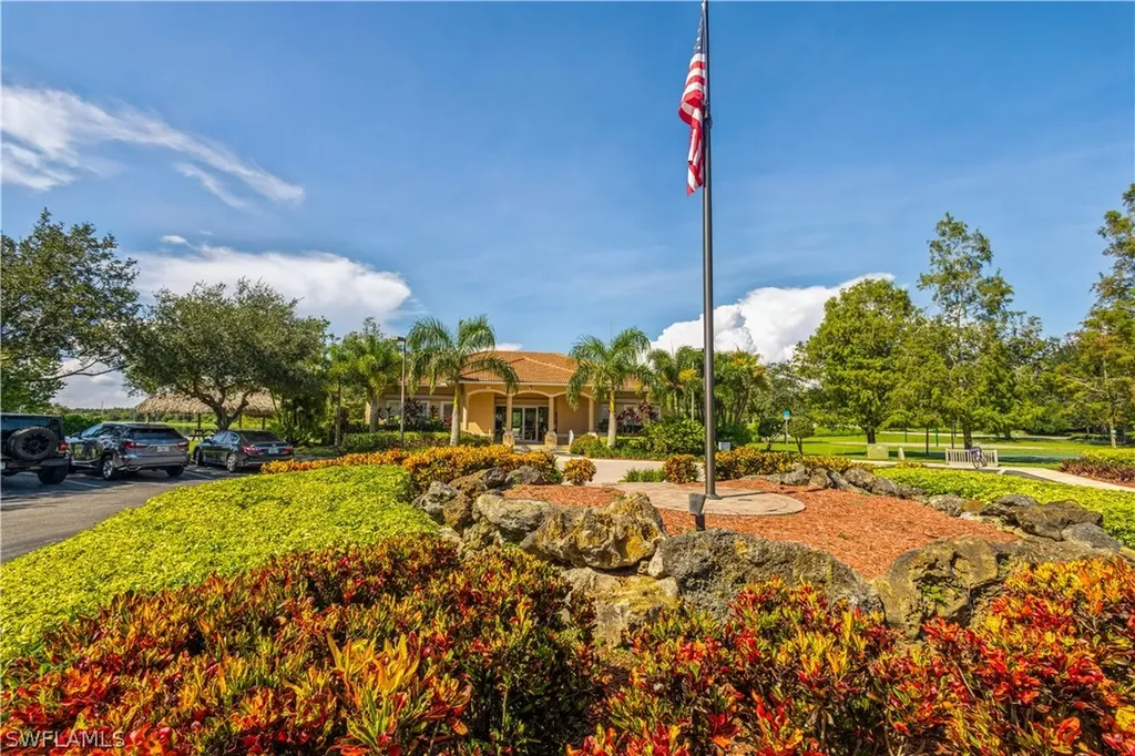 1075 Port Orange Way Naples FL 34120