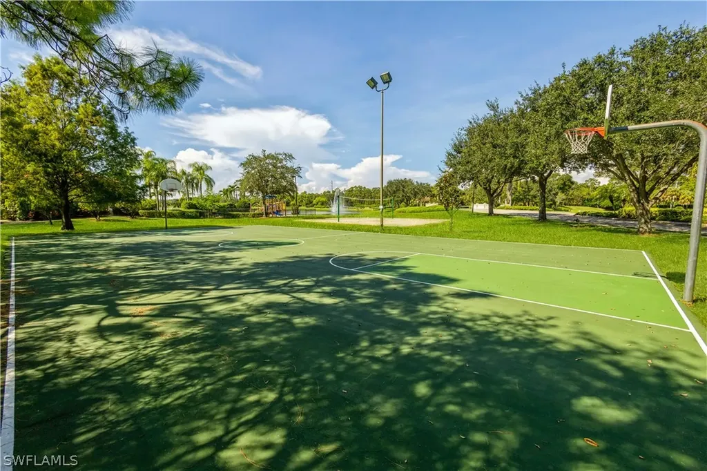 1075 Port Orange Way Naples FL 34120
