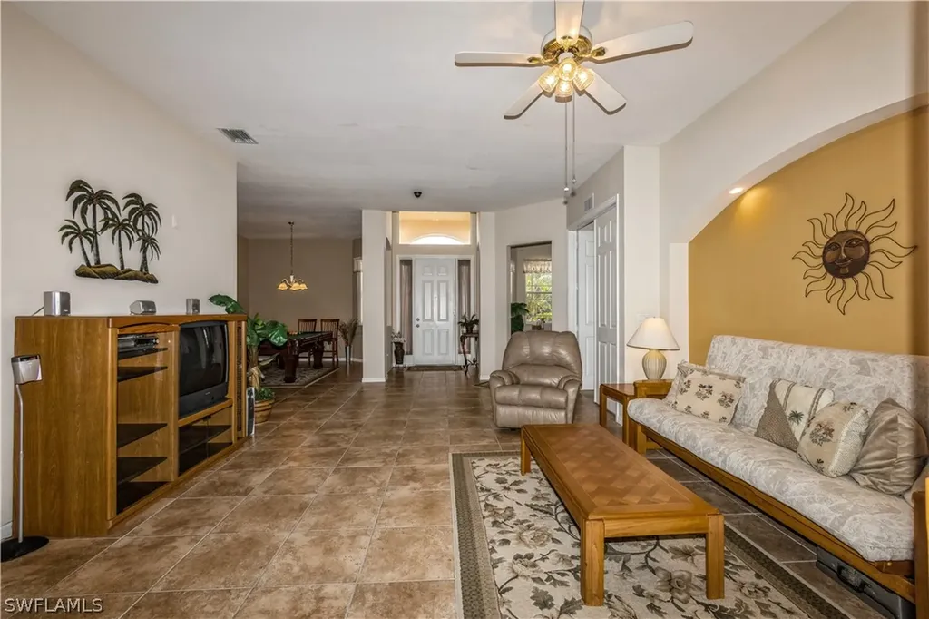 1075 Port Orange Way Naples FL 34120