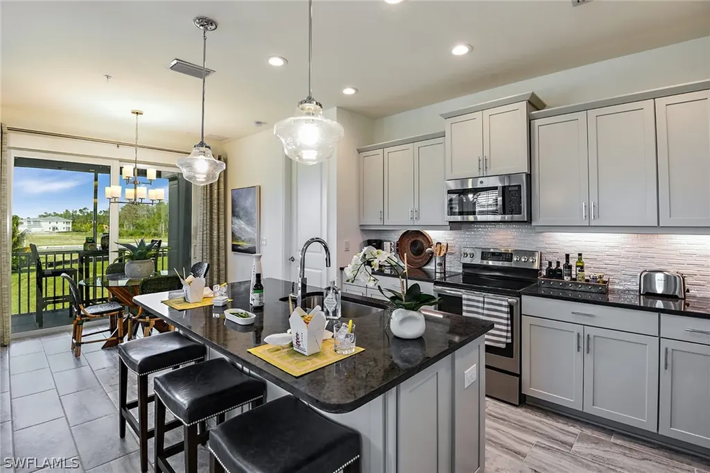 2615 Seychelles Circle Naples FL 34112