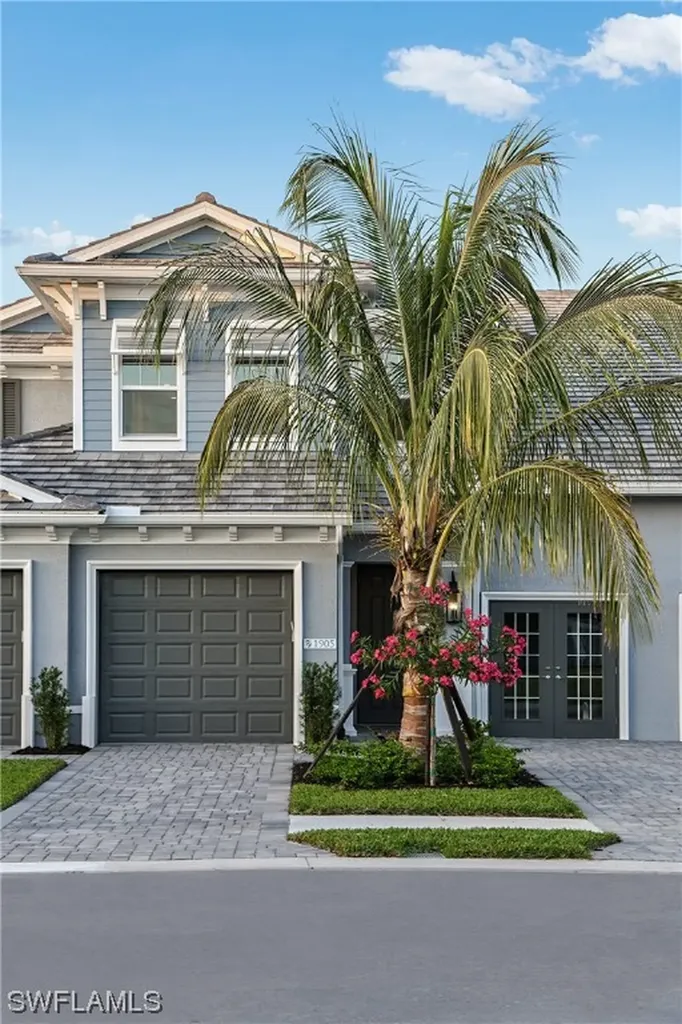 2615 Seychelles Circle Naples FL 34112
