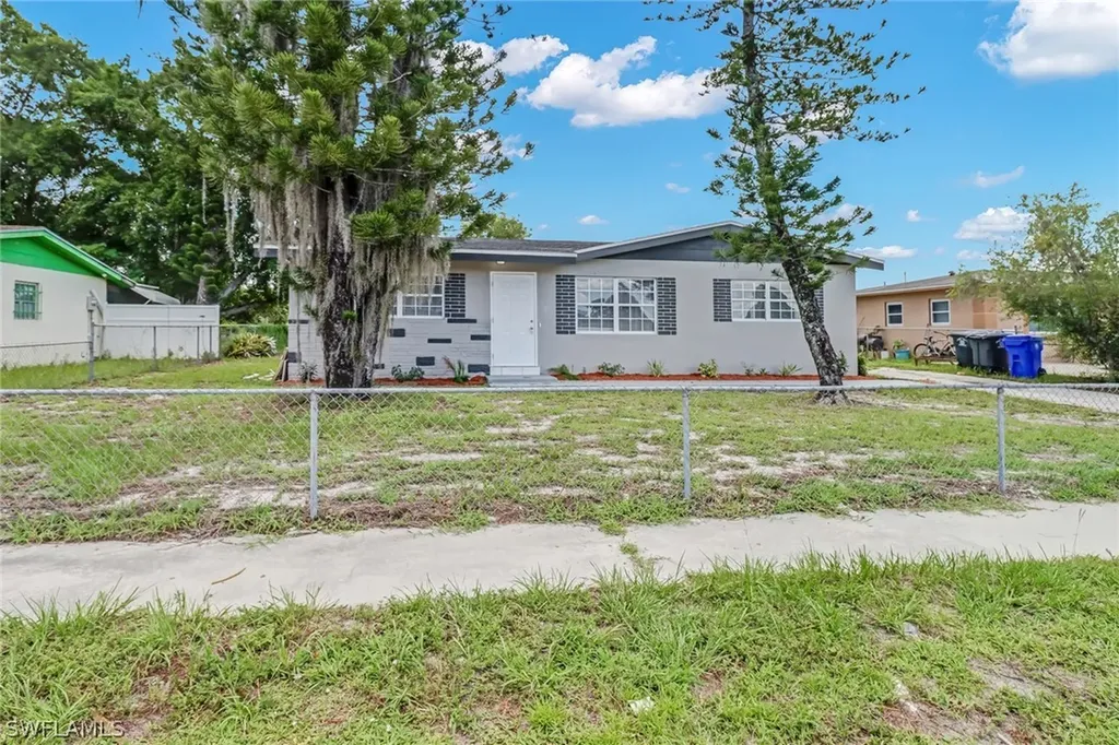 1775 N Markley Court Fort Myers FL 33916