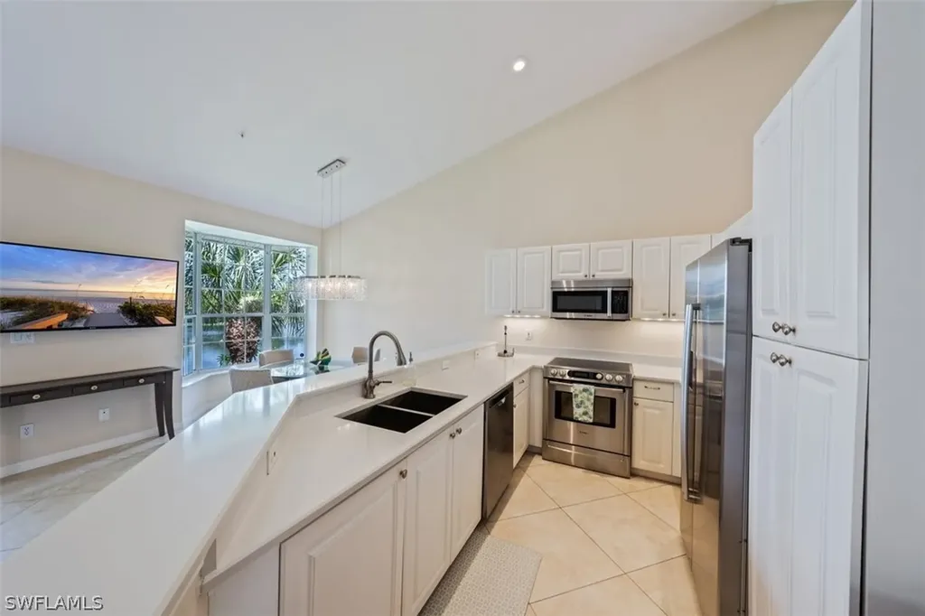 65 Silver Oaks Circle Naples FL 34119