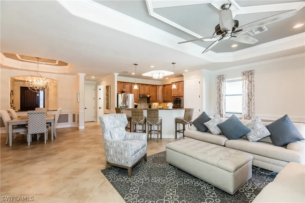 2878 Aviamar Circle Naples FL 34114
