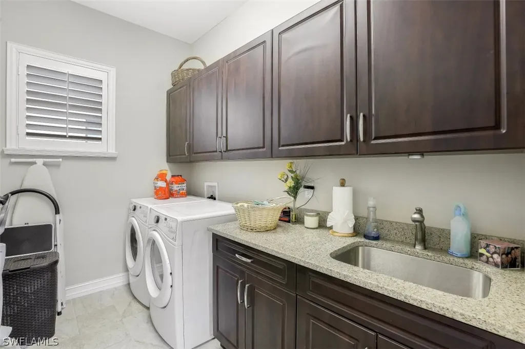 14713 Reserve Lane Naples FL 34109