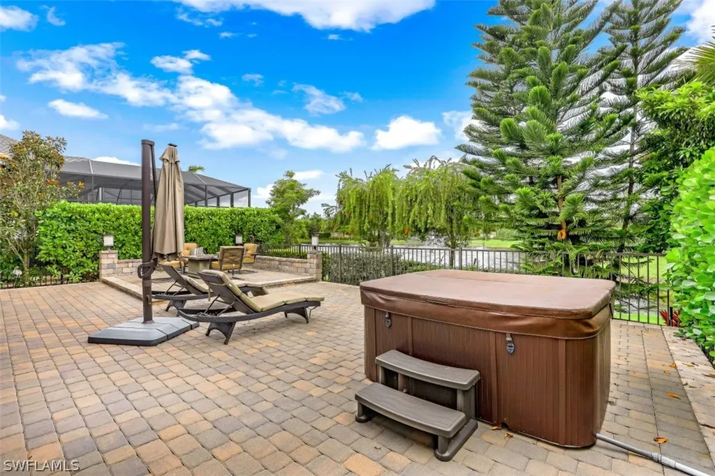 14713 Reserve Lane Naples FL 34109